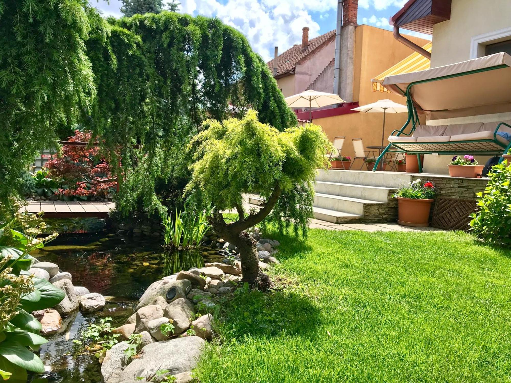 Cristi'S Rooms - Pensiune Oradea Ngoại thất bức ảnh