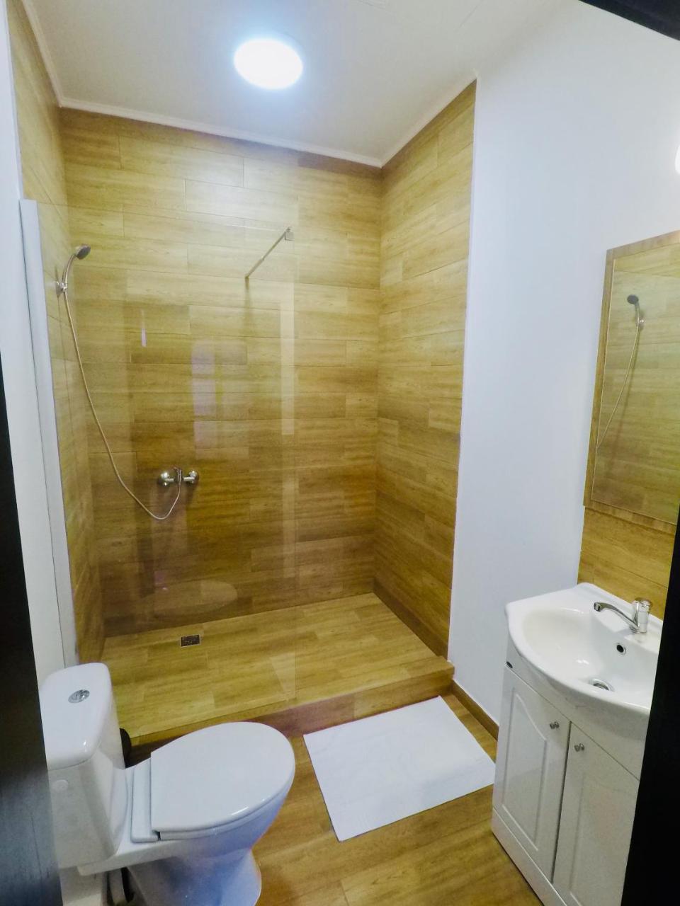Cristi'S Rooms - Pensiune Oradea Ngoại thất bức ảnh